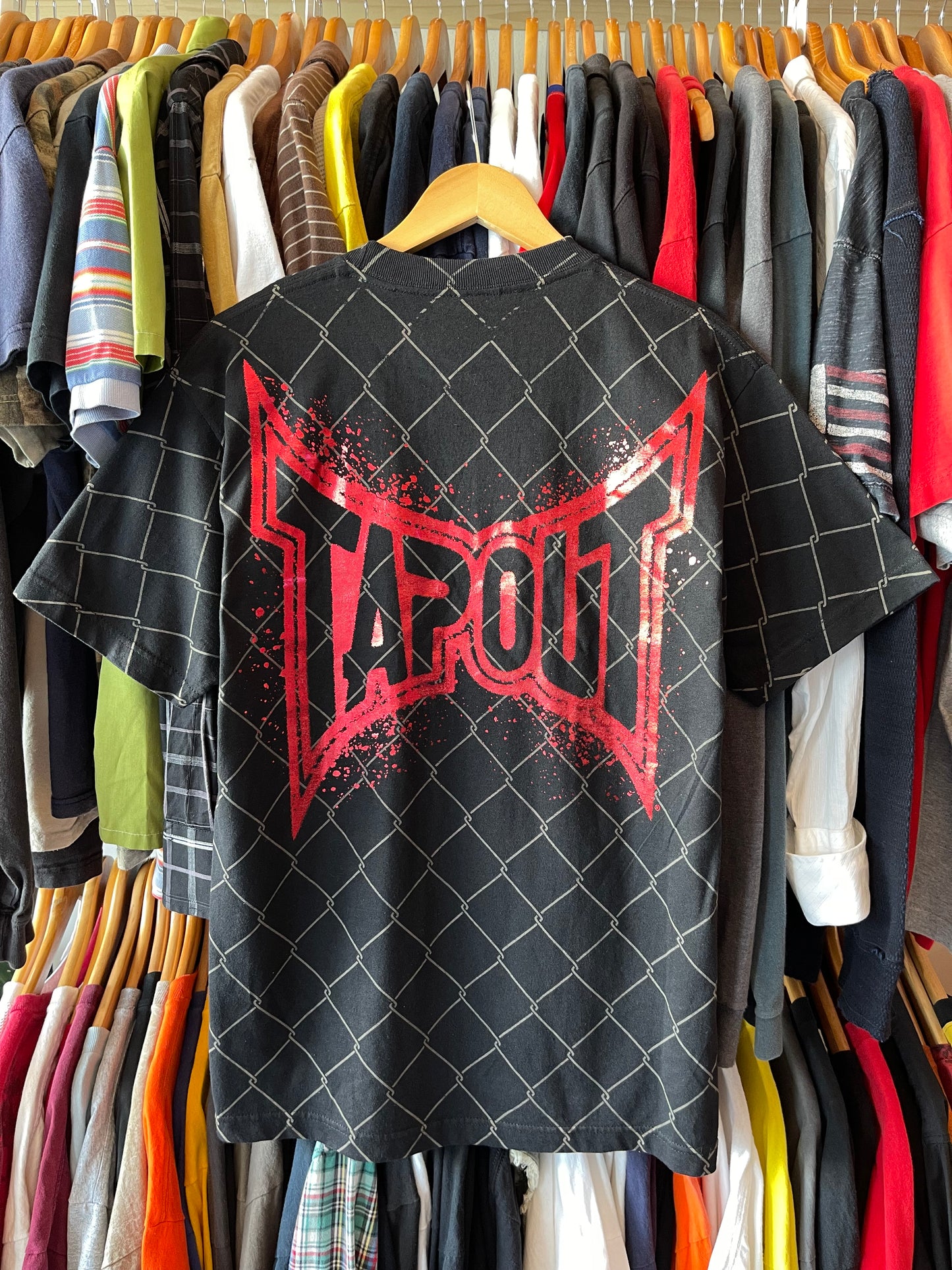 TAPOUT TEE