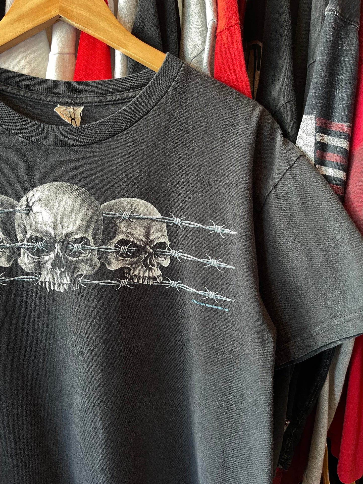 TRI SKULL Y2K TEE