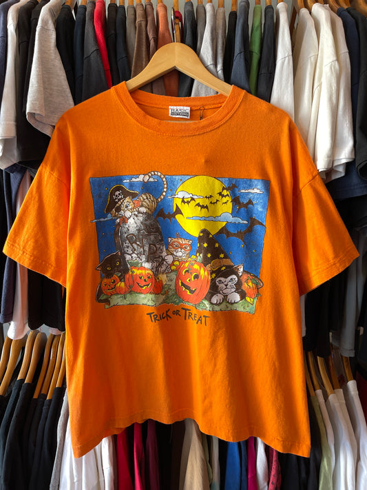 TRICK OR TREAT TEE