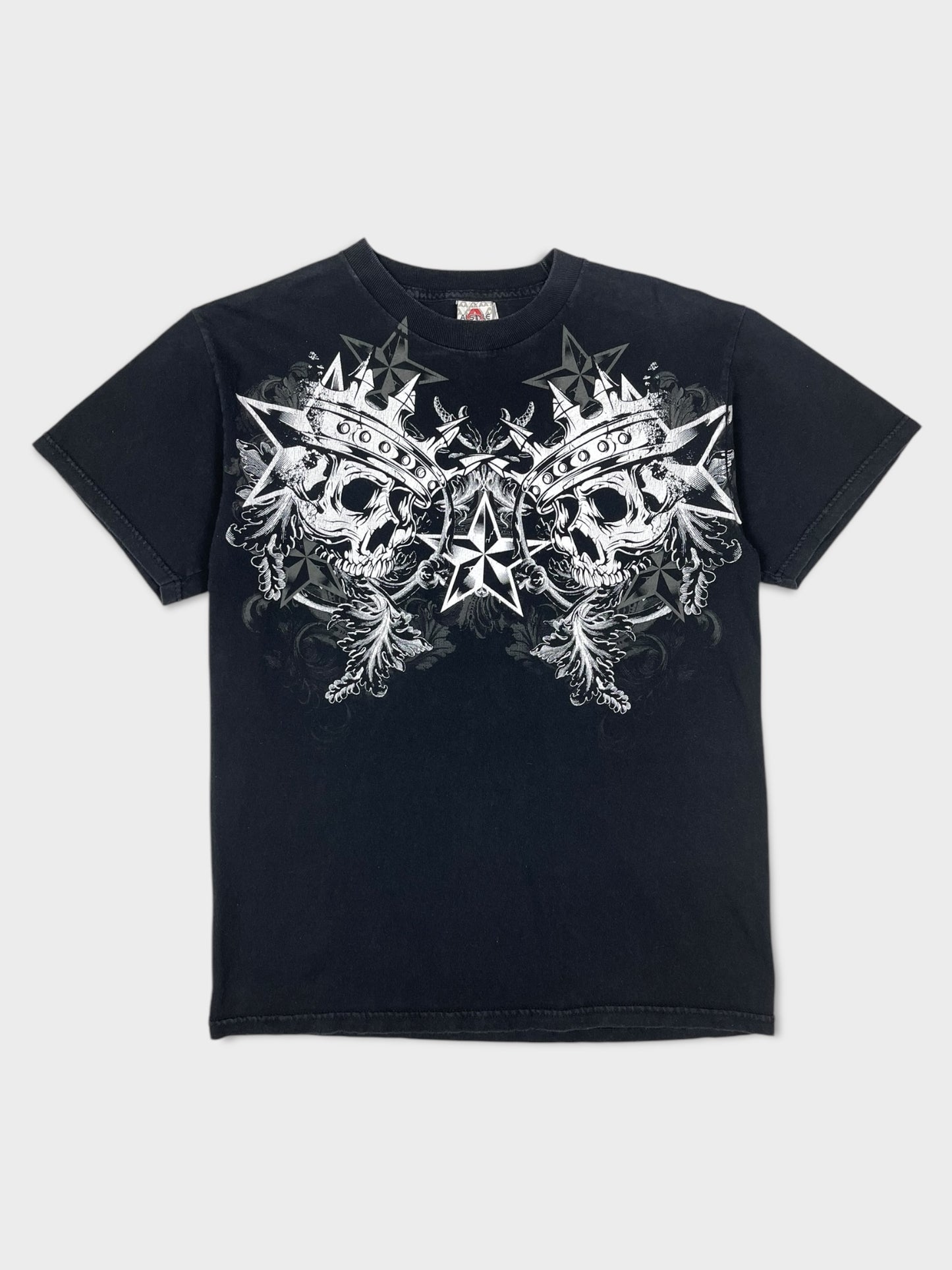 ROYAL SKULLS GRAPHIC TEE